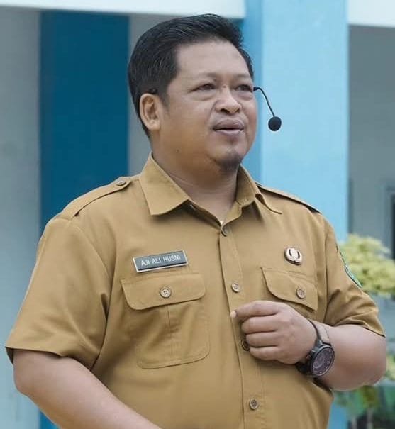 Kepala Dispora Kukar, Aji Ali Husni.