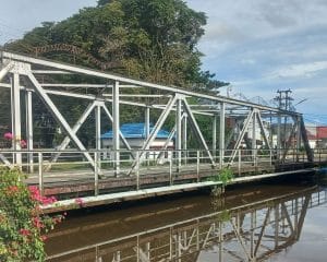 Jembatan Besi Tenggarong.