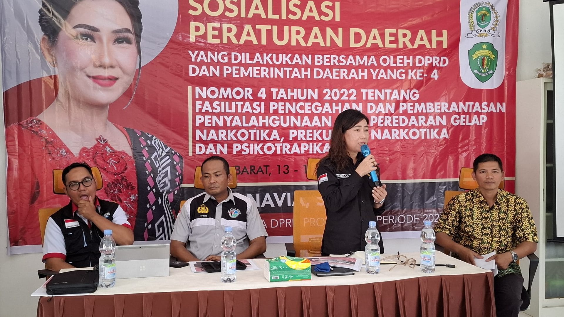 PENCEGAHAN NARKOBA. Anggota DPRD Kaltim, Yonavia, menggelar sosialisasi Perda tentang fasilitasi pencegahan dan pemberantasan penyalahgunaan narkotika di Kecamatan Barong Tongkok, Kubar.