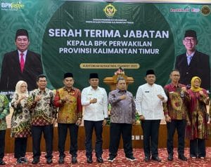 BERSINERGI. Foto bersama usai serah terima jabatan Kepala Badan Pemeriksa Keuangan (BPK) Perwakilan Provinsi Kalimantan Timur (Kaltim), Jumat (7/3/2025).