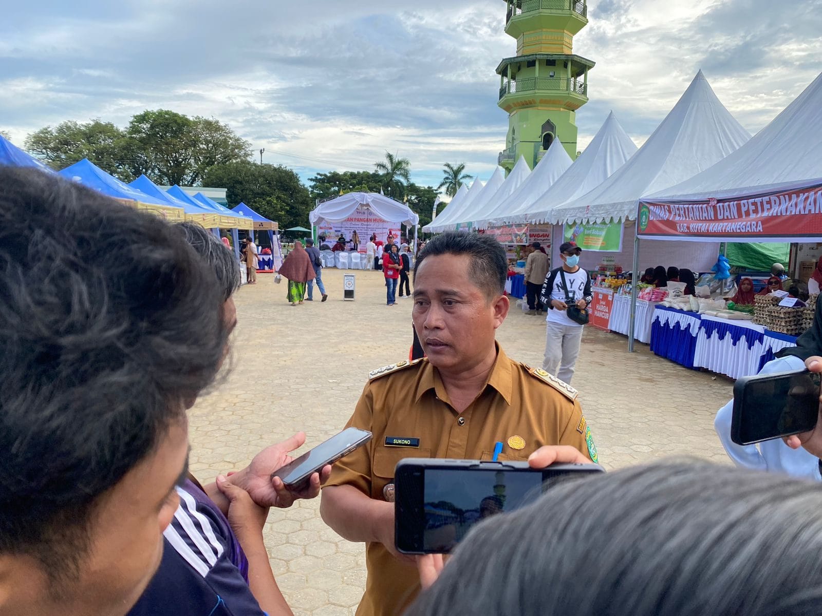 Camat Tenggarong, Sukono.