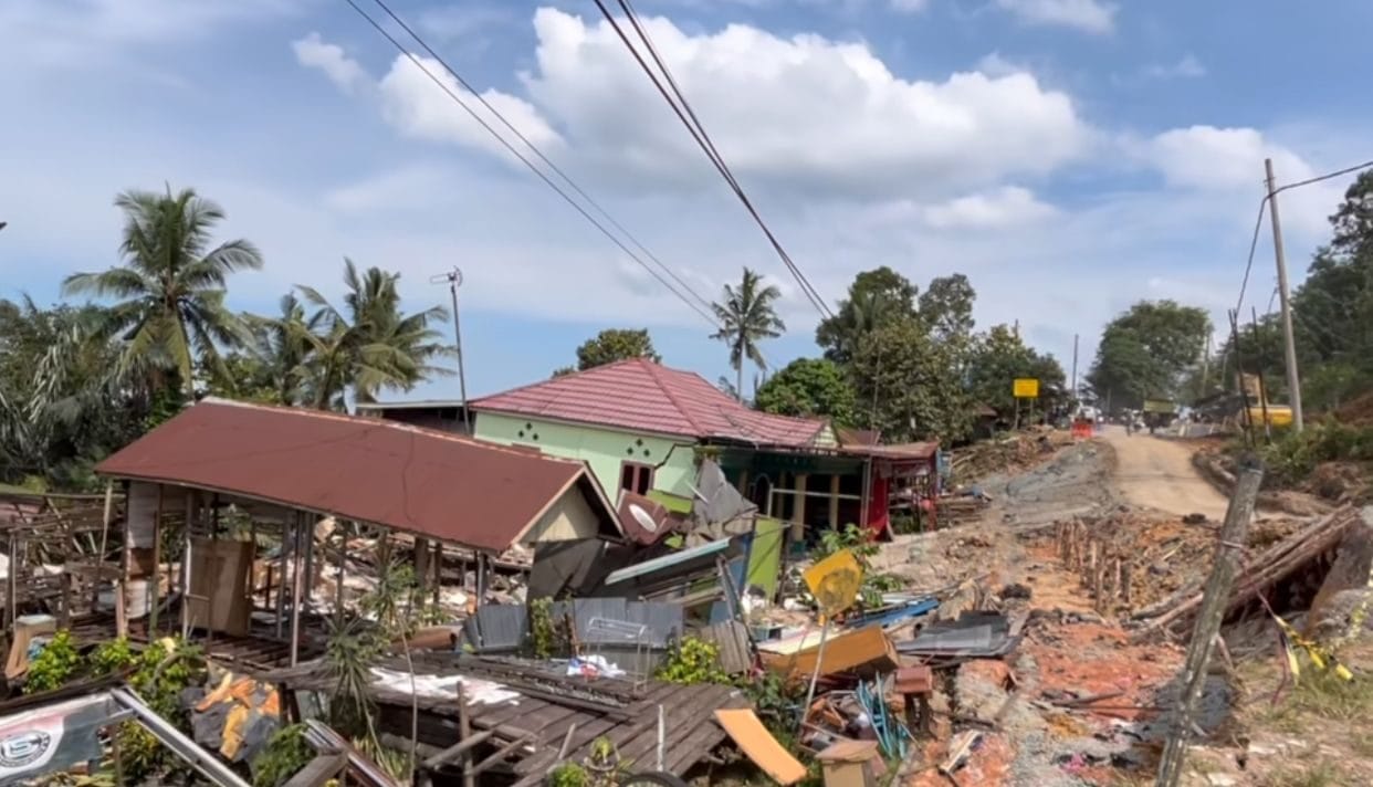 Situasi Setelah Longsor di Desa Batuah, Kukar.
