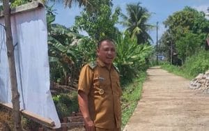 Kepala Desa Loa Raya, Martin.