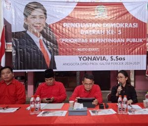 TEGASKAN KOMITMEN. Yonavia menekankan pentingnya partisipasi aktif warga dalam proses pengambilan kebijakan daerah.